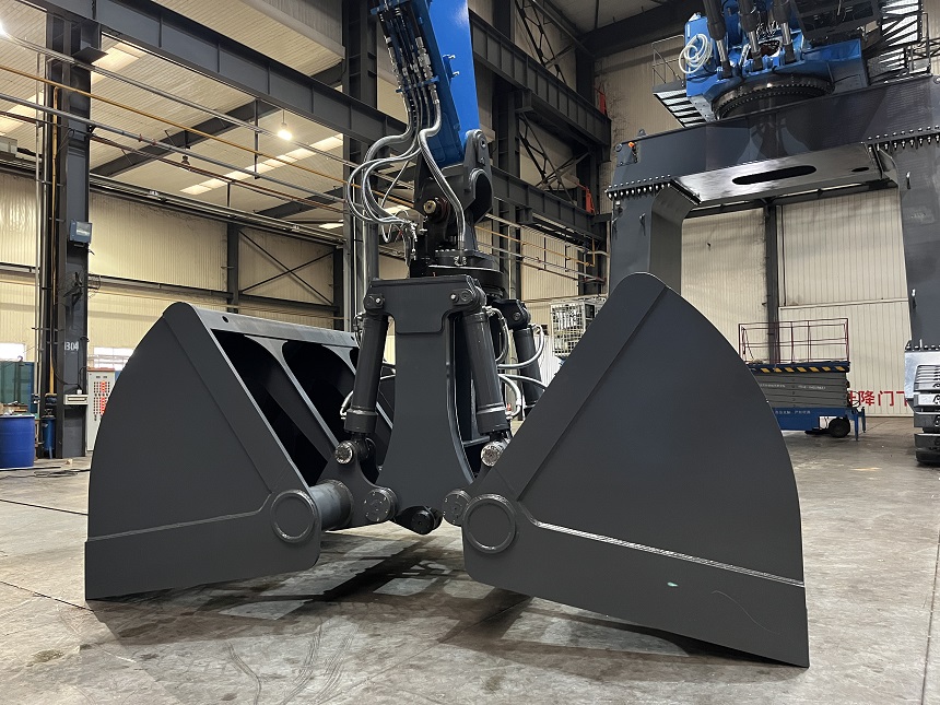 港口抓料機.jpg 港口抓料機.jpg